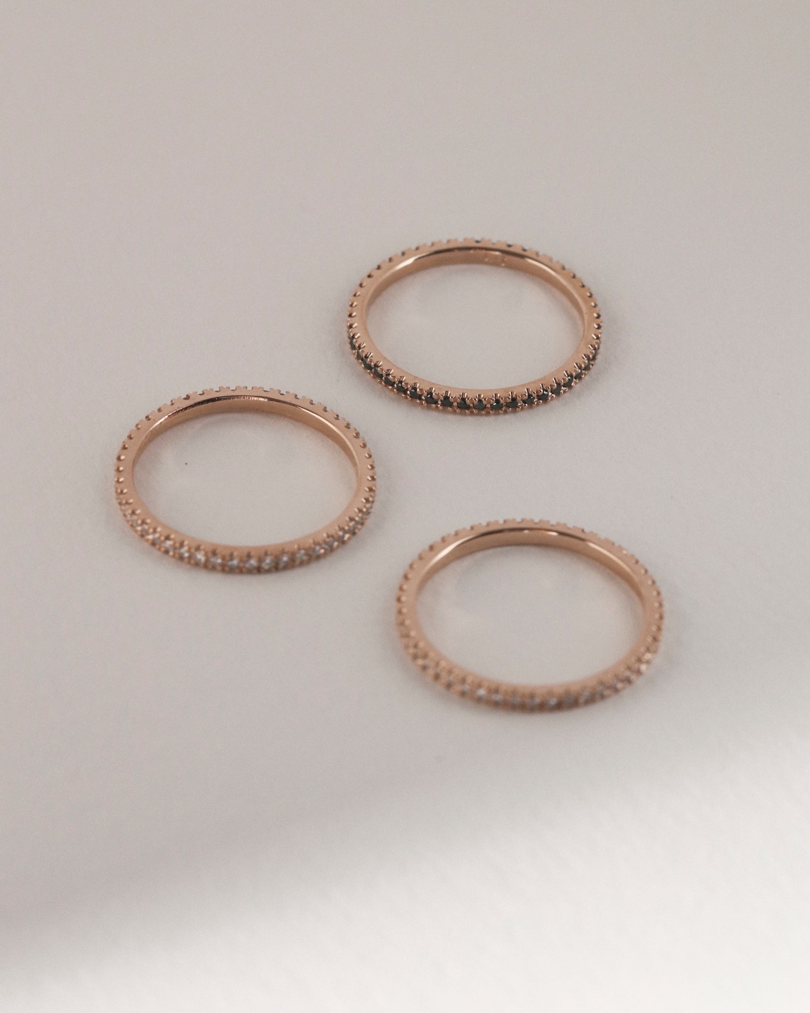 Italian pavé bands