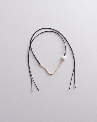 9kt Yellow Gold and Silk Wish Bracelet with Pearl