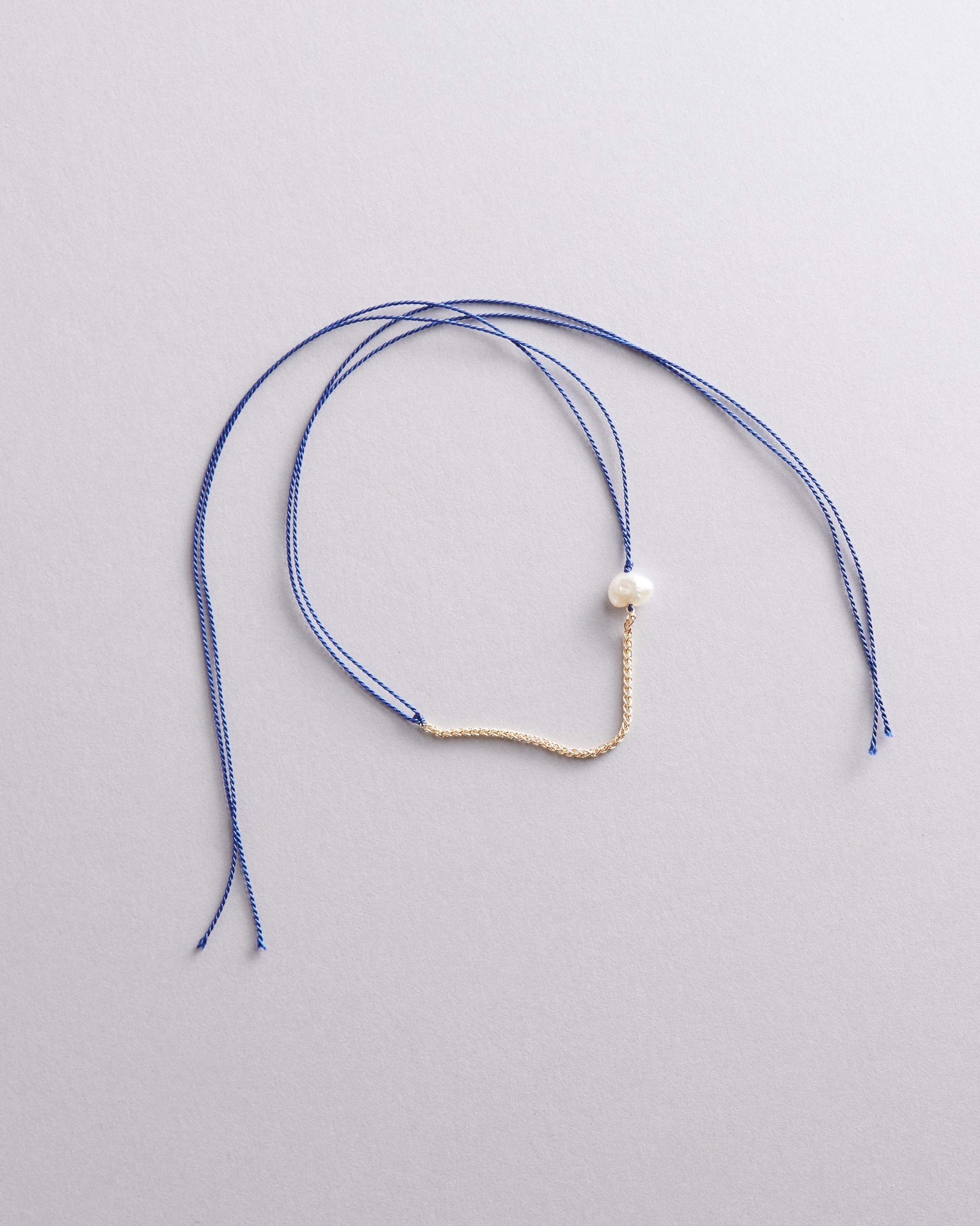 9kt Yellow Gold and Silk Wish Bracelet with Pearl