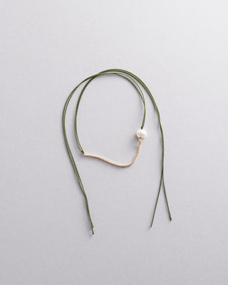 9kt Yellow Gold and Silk Wish Bracelet with Pearl