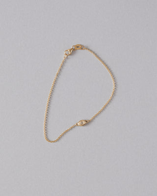 Oval solitaire bracelet
