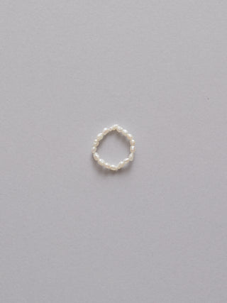 Petite Pearl ring