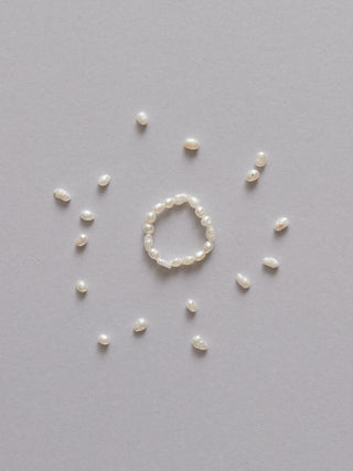 Petite Pearl ring